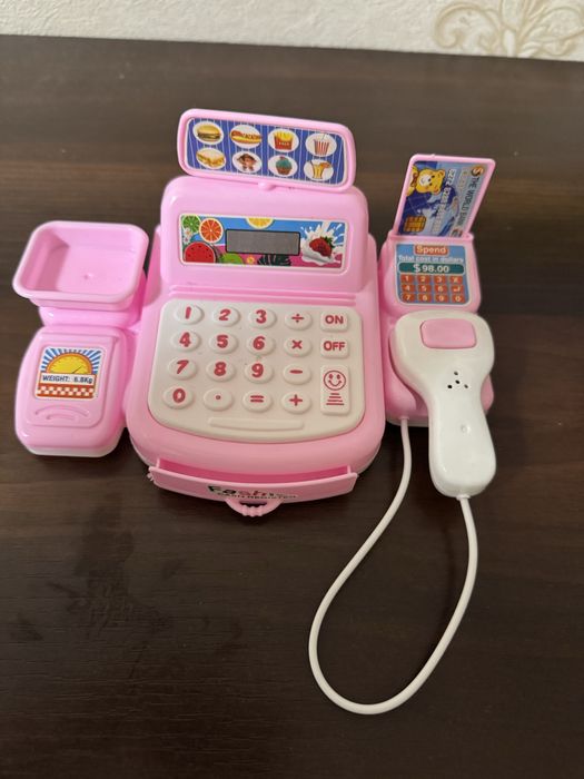 Іграшковий касовий апарат