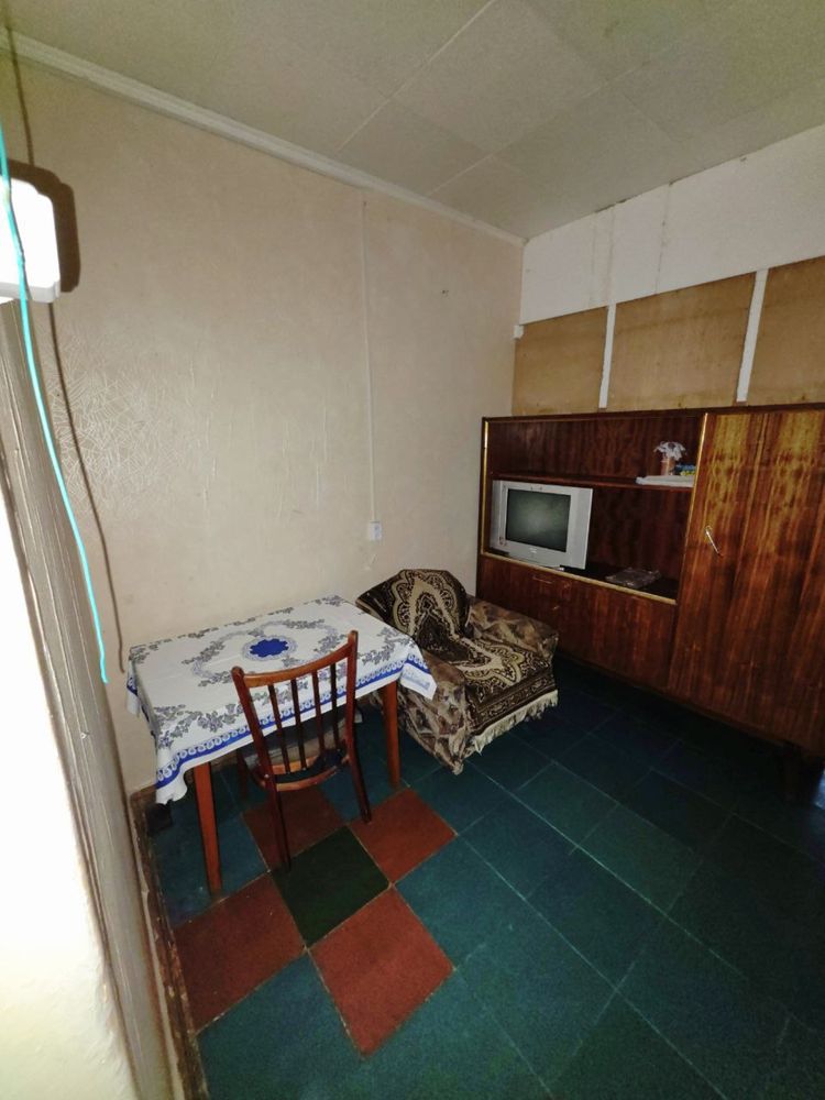 Продам комнату в общежитие 25 кв.м на 2 этаже