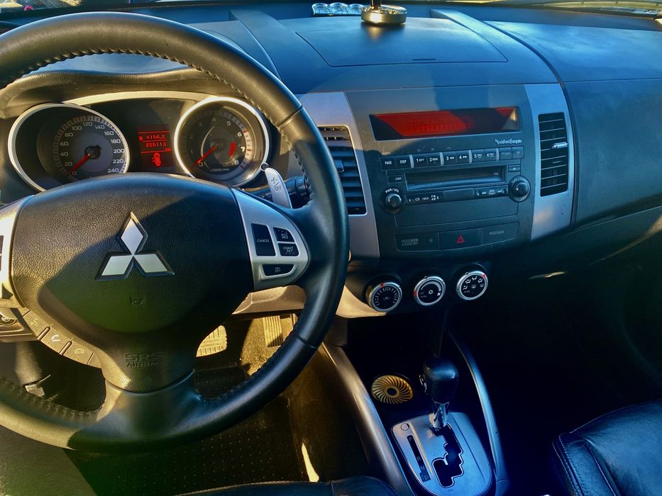 Mitsubishi Outlander 2008