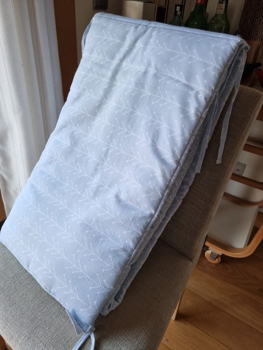 Resguardo/protecção marca Gloop para cama de bebé