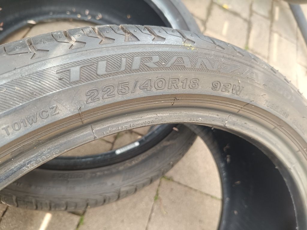 2x opona letnia Bridgestone 225/40/18