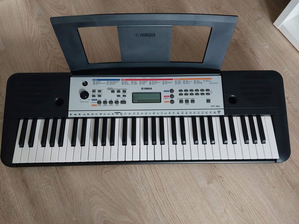 Piano Yamaha YPT 260