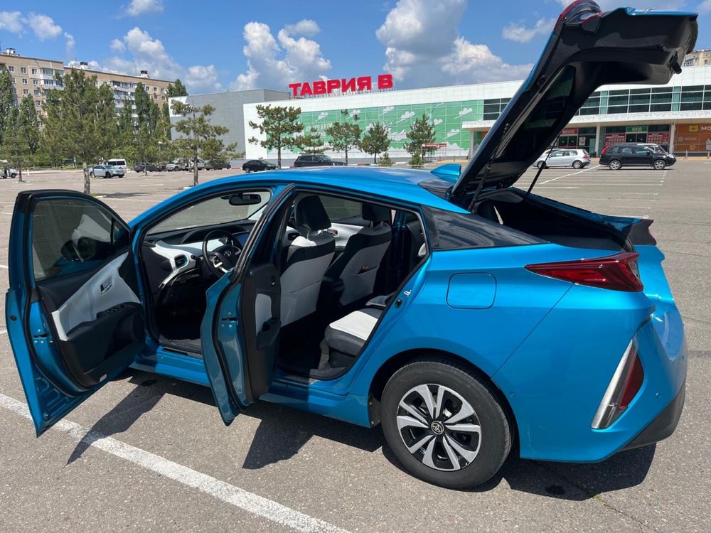 Toyota Prius prime 2017 Plug-in