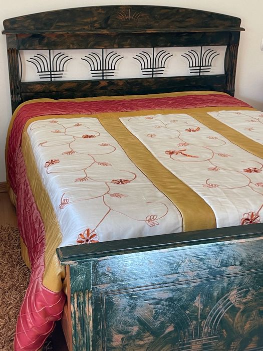 Cama de Casal Com Detalhes