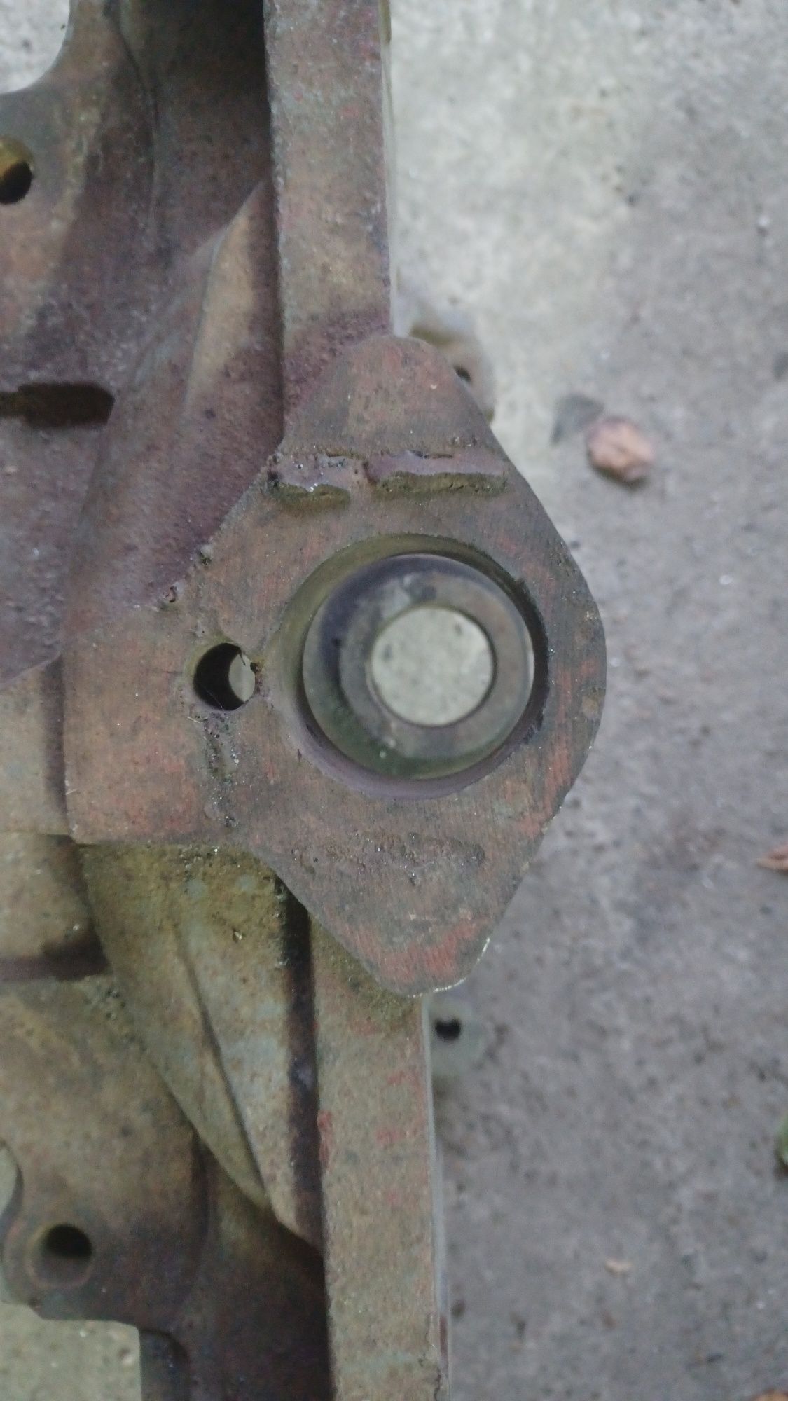 Wspornik osi przedniej Massey Ferguson 255