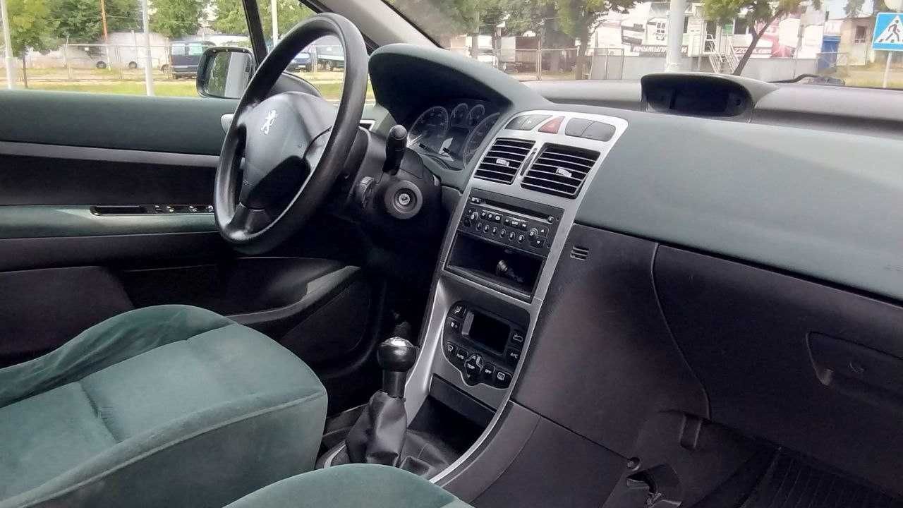 Живий симпатичний універсал Peugeot 307 SW 1.6 MT
