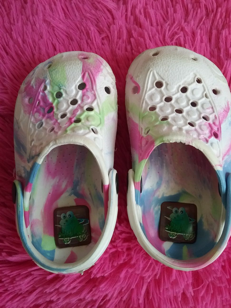 Sandałki klapki jak crocs Girls Accesories rozmiar 22