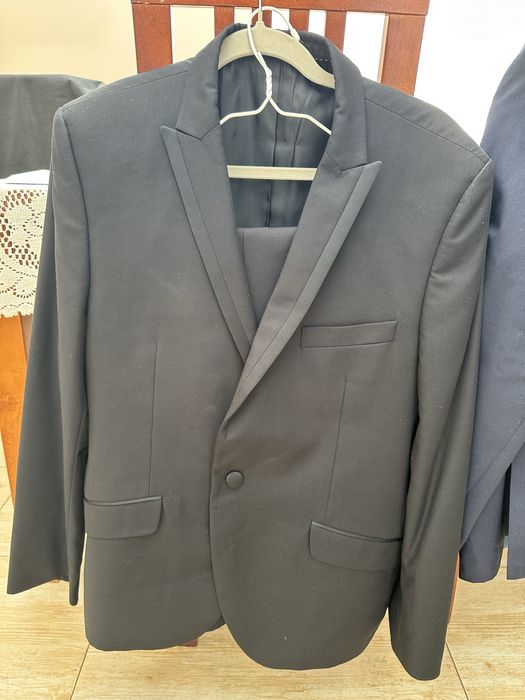 Garnitur smokingowy Czarny w stanie idealnym! (Rozmiar 176)