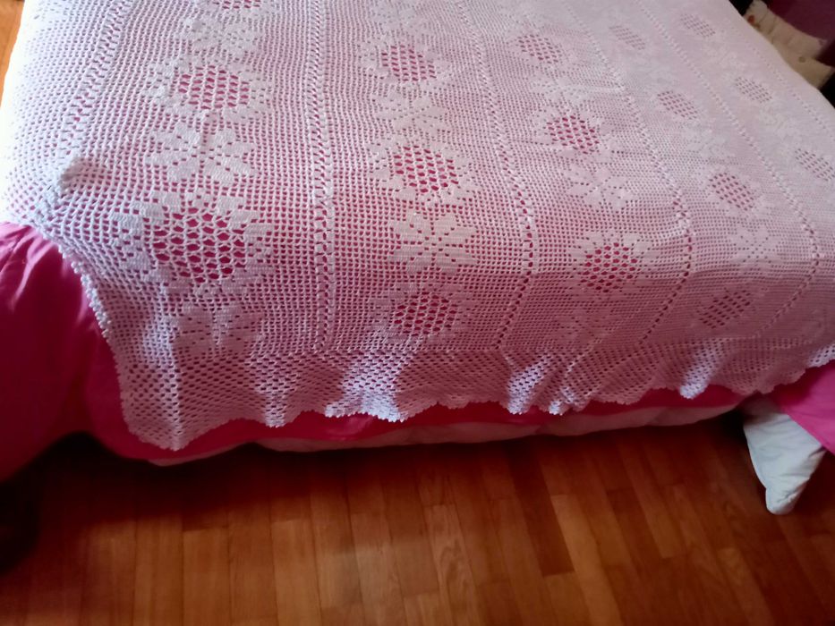 Colcha de renda tricotada á mão nova