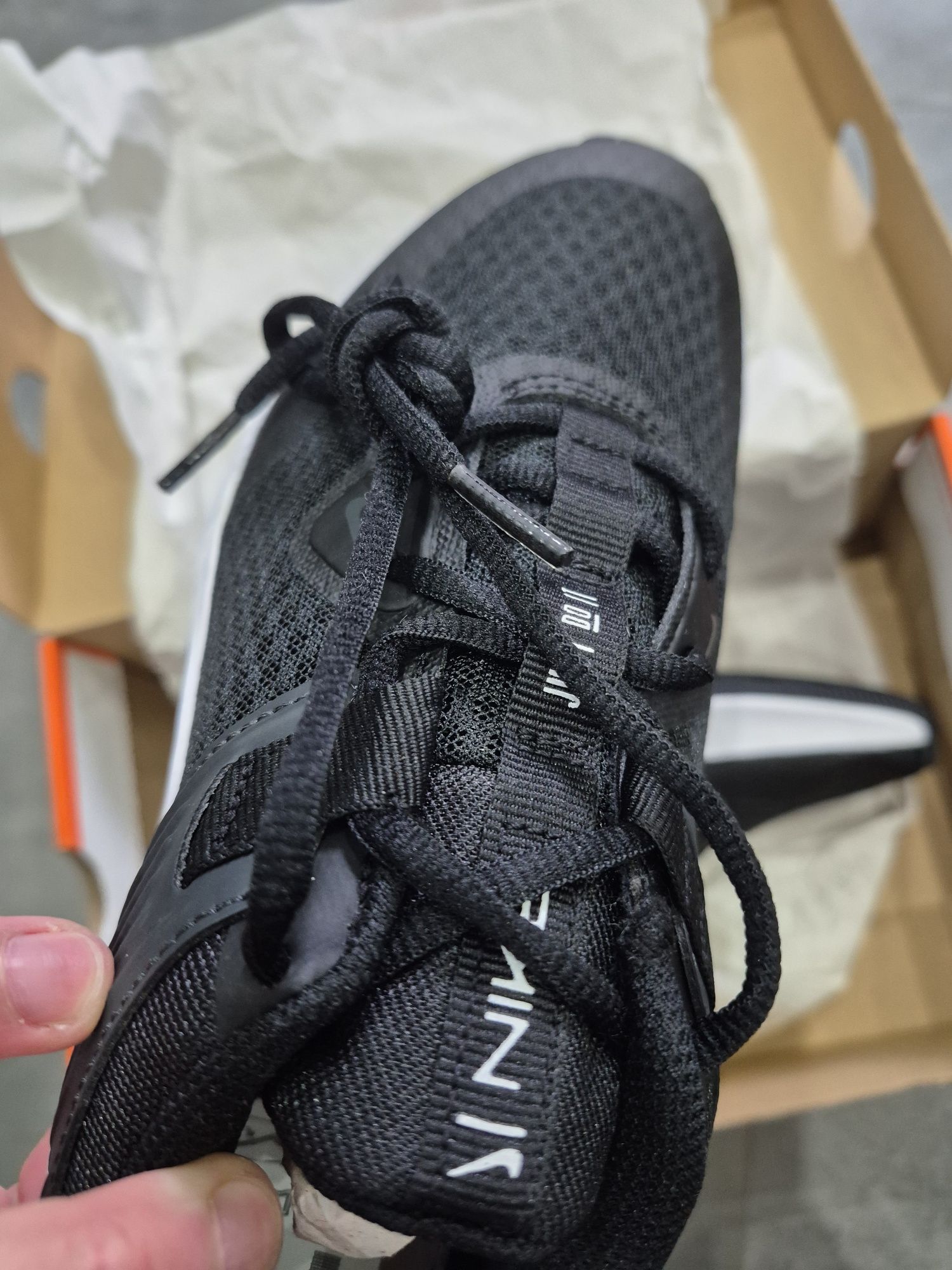 Buty damskie Nike MC trainer 38,5