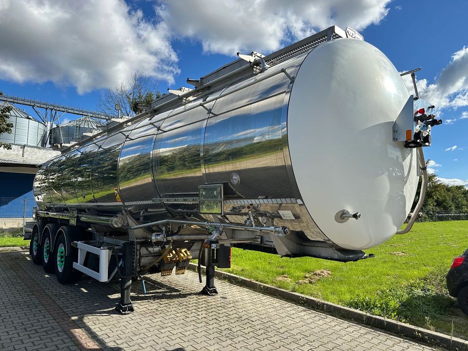 Van Hool A3Z001 ADR L4BH - 3 komory  Cysterna chemiczna ADR L4BH - 3 komory