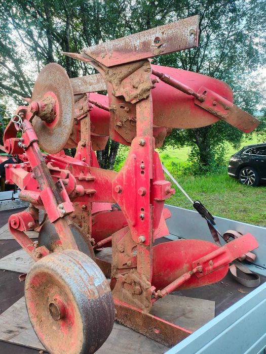 Sprzedam pług obrotowy 3 skibowy Niemeyer