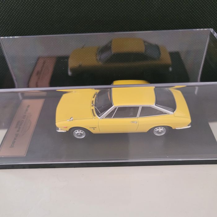 Carro miniatura Isuzu