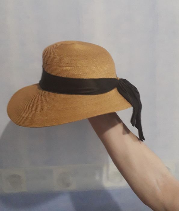 Солнцезащитная шляпа