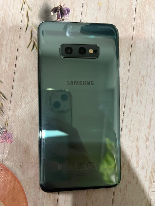 SAMSUNG.s10e.на128. обмін