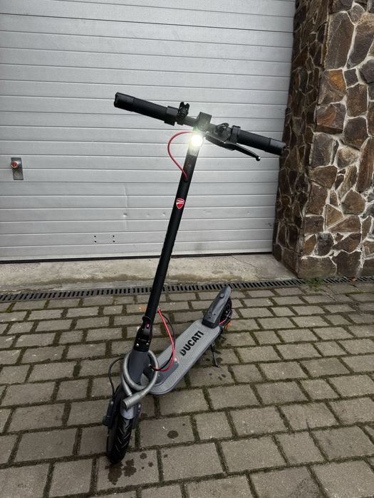 Електросамокат Ducati Pro 1 Evo Black