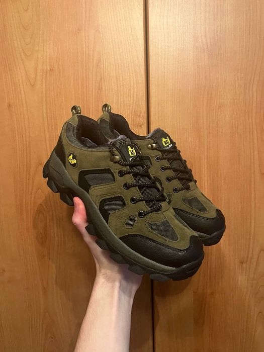 Черевики кросівки 42 розмір зимові осінні тактичні зеленого кольору