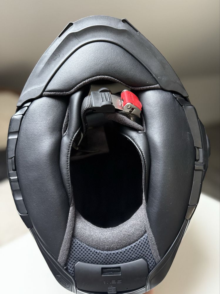 Capacete Shoei Neotec 2 com Intercomunicador Sena SRL2