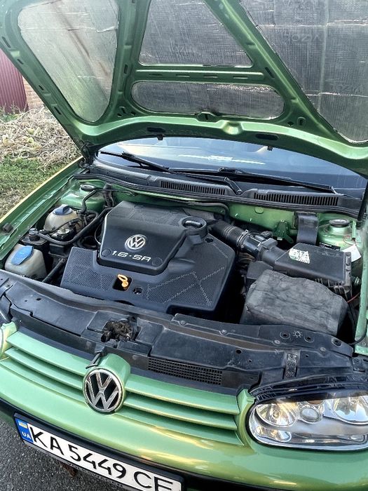 Продаю машину Volkswagen