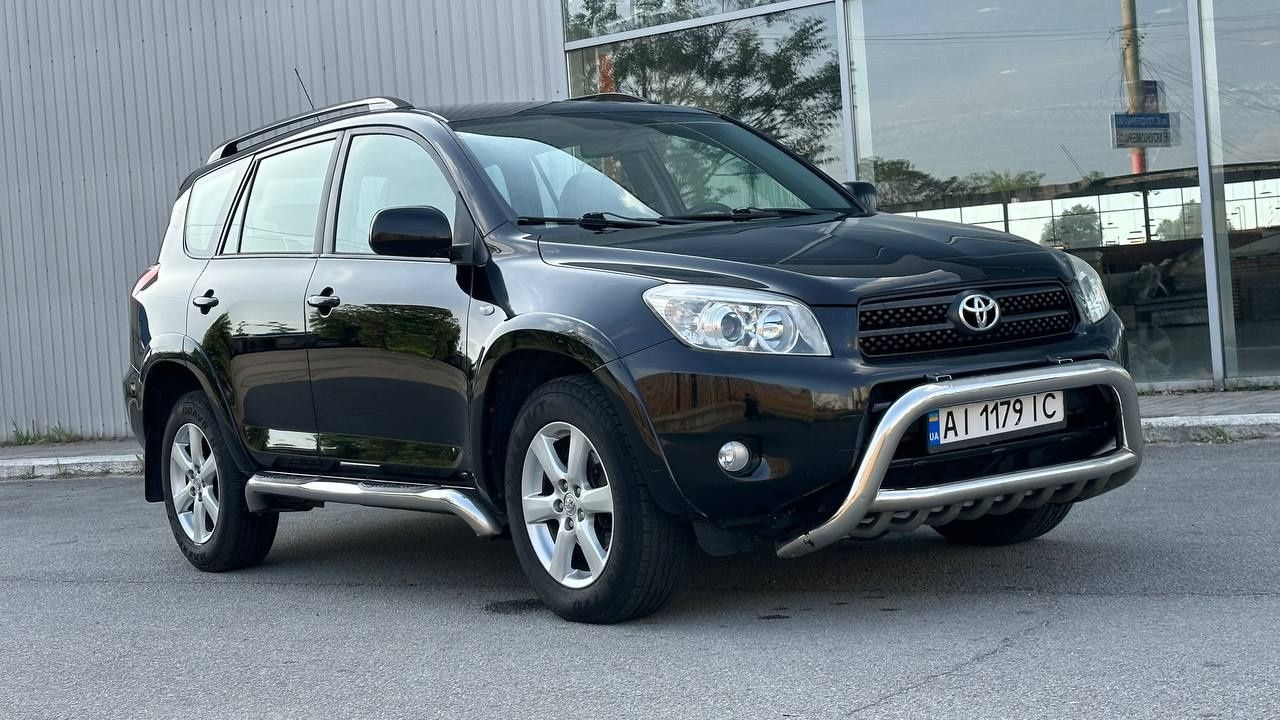 Toyota RAV4 2007г 2.4 Автомат 4х4