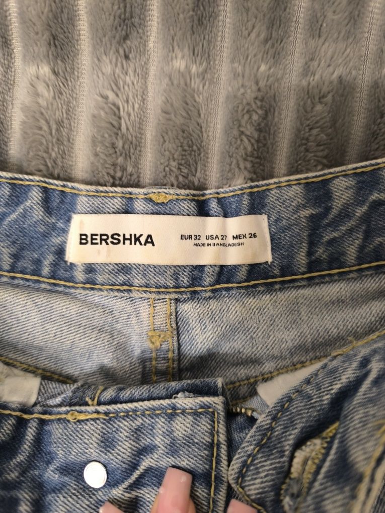 Шорти літні жіночі беггі Baggy Bershka