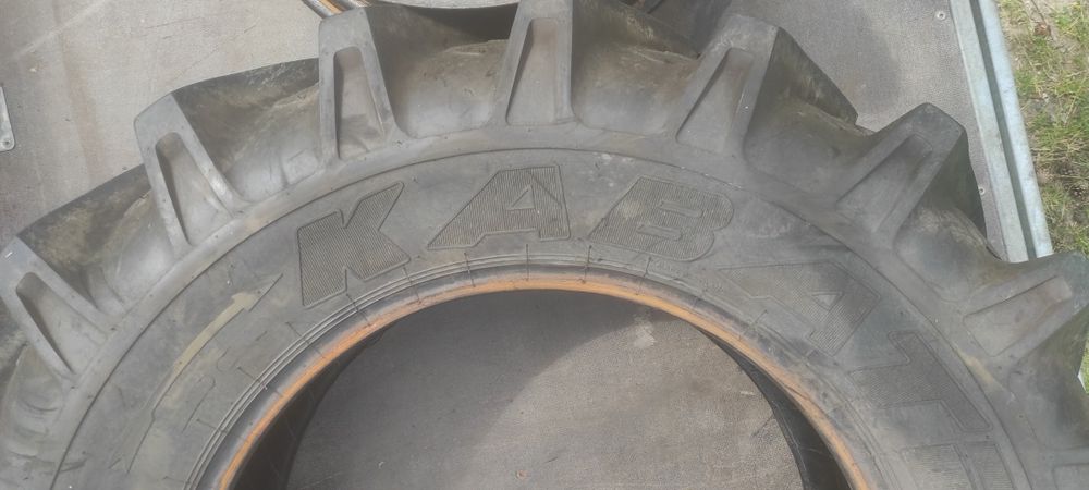 Opona Kabat 16.9-28 rok 2021