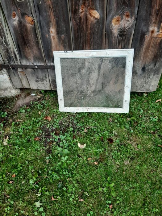 Drzwi i okna drewniane oszklone ok 40 szt