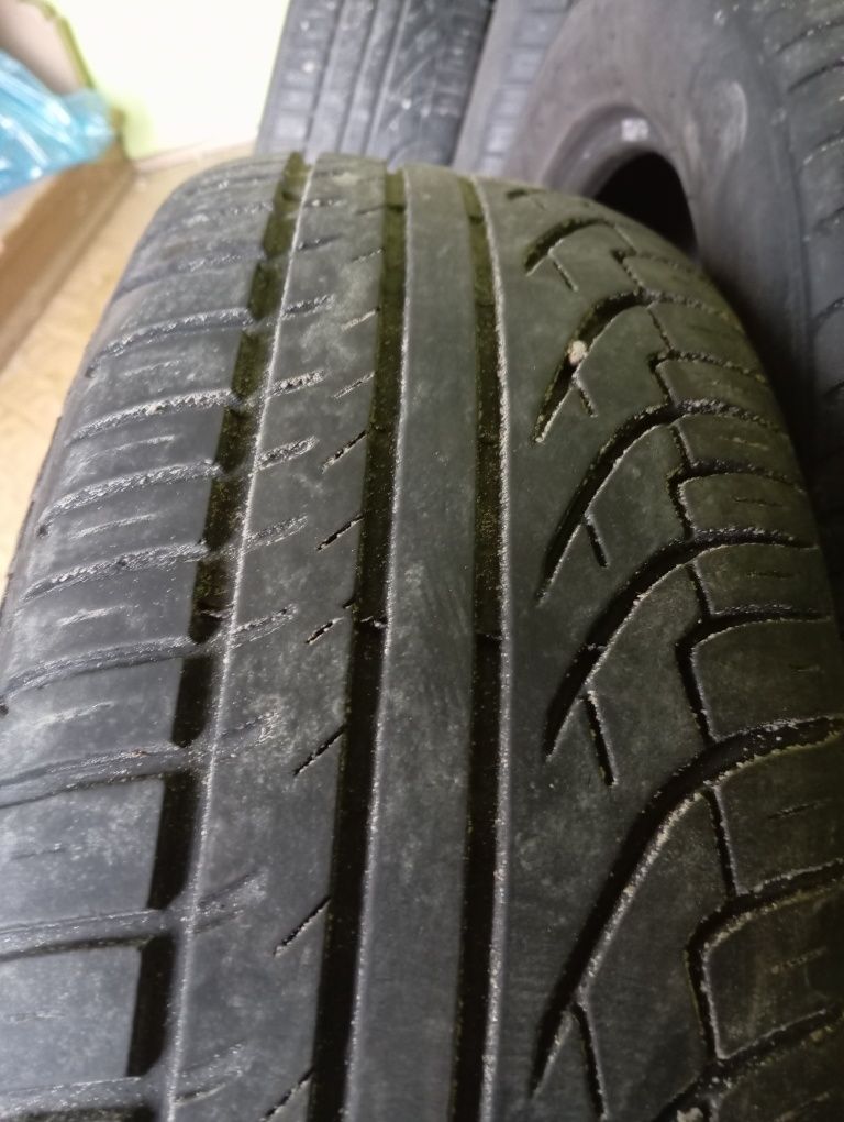 Opony samochodowe205/55 R16

616

R16