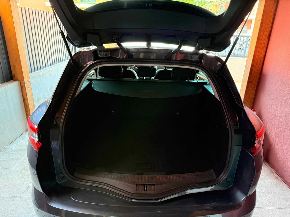 Renault Megane Sport Tourer 1.5 dci Limited Edition Nacional