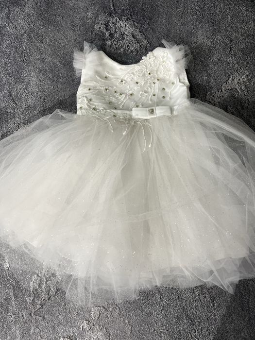 Продам дитячу святкову сукню