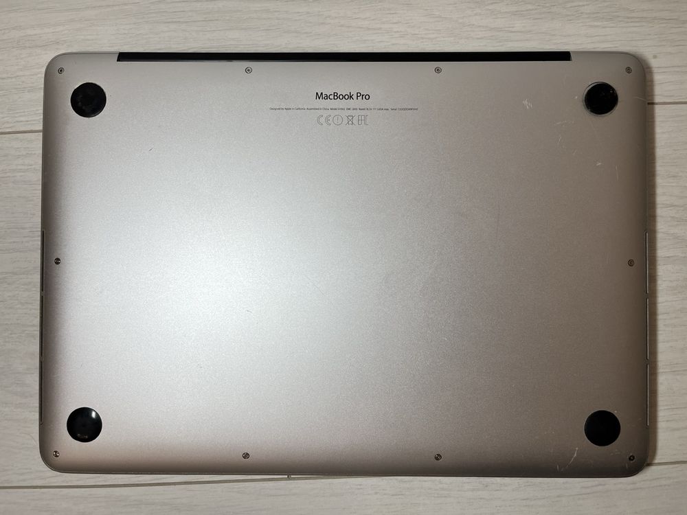 Apple MacBook Pro 13  Silver A 1502 /256GB 2015