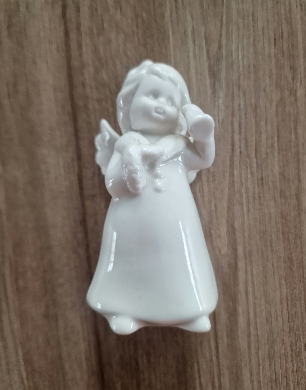 Piękna biały szklany porcelanowy aniołek 9 cm anioł.