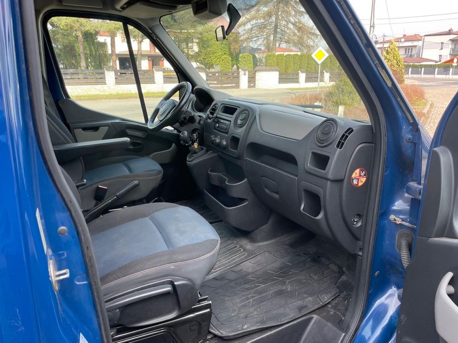 Master auto laweta pomoc drogowa holownik samochod specjalny