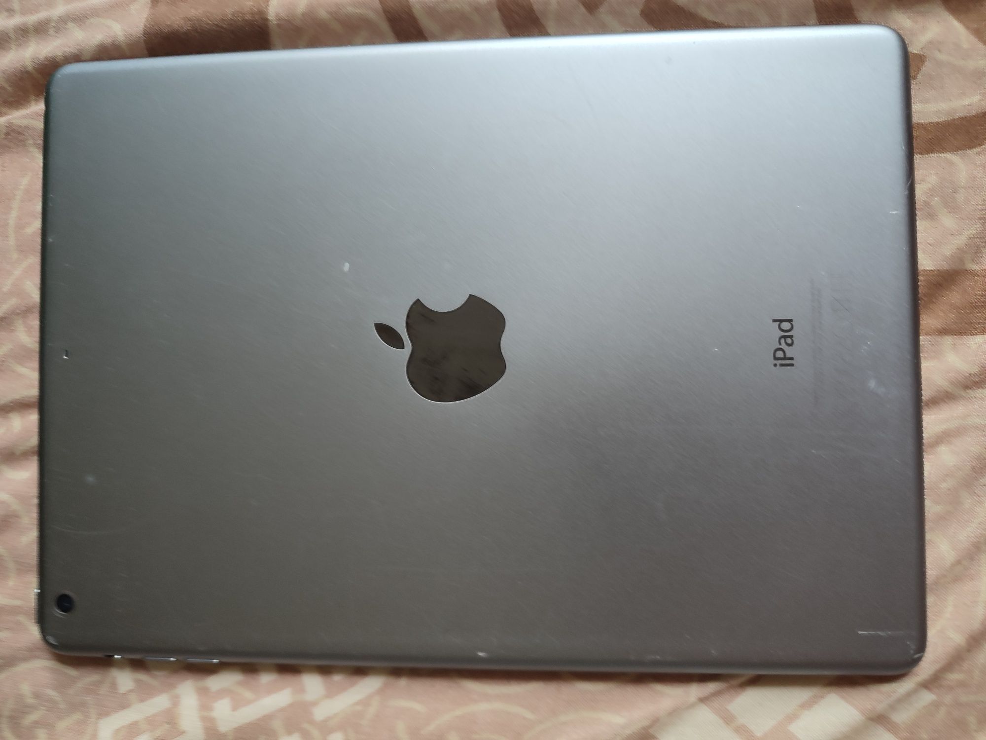 Apple Ipad Air 1 на 16 гб