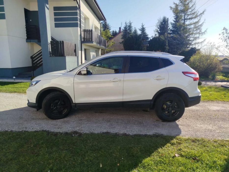 Nissan Qashqai      2016