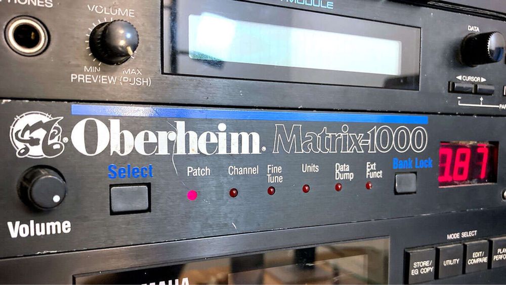 Oberheim matrix 1000