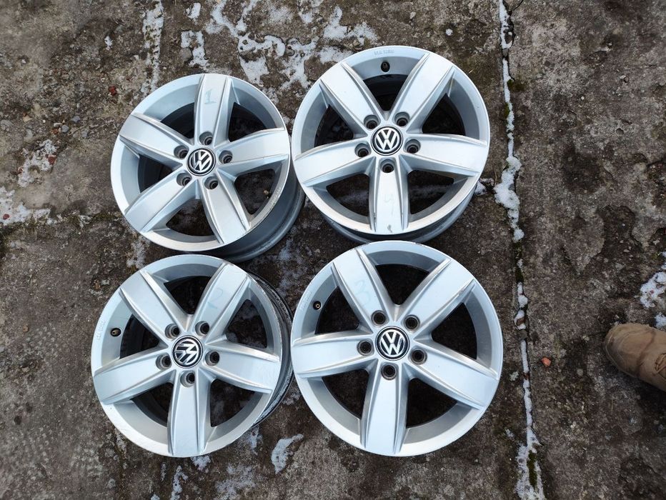 Volkswagen e- Golf R15" Silver 5G0071495A 6Jx15 ET43 made in Germany