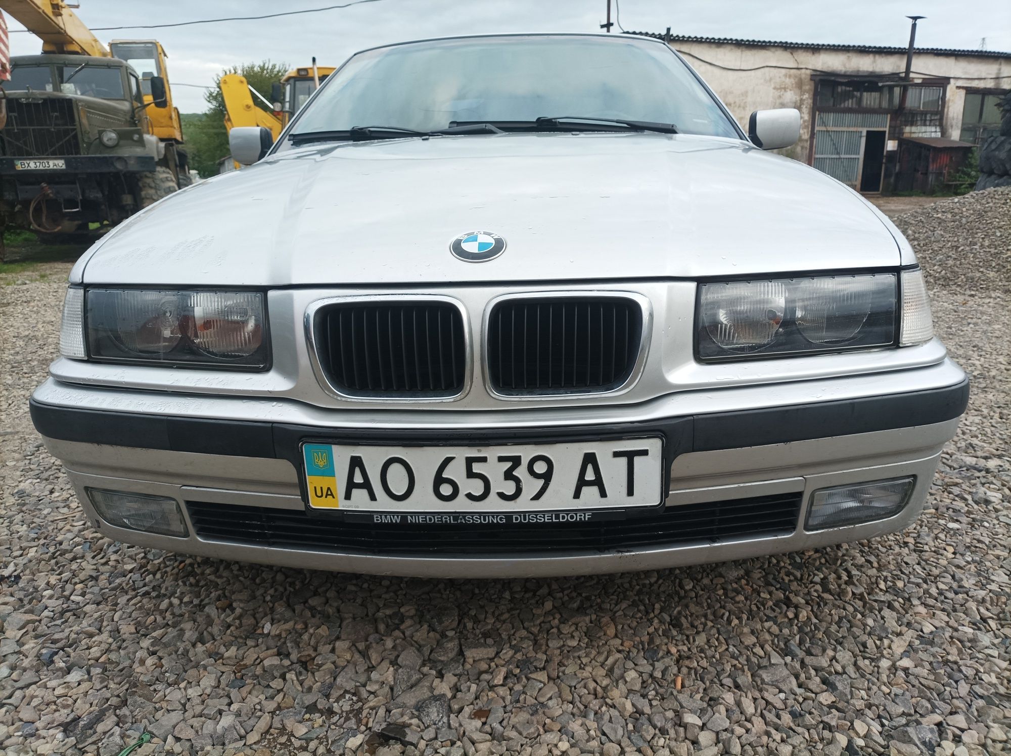 Продам BMW 316i е36 обмін на авто з акп або будматеріали
