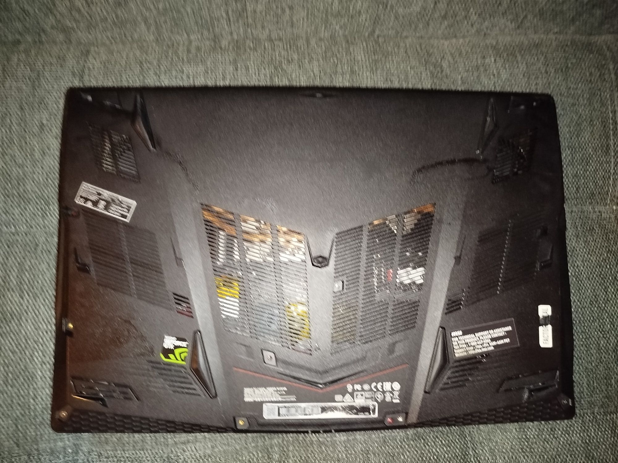 Ігровий ноутбук MSI GP63 Leopard 8RD (i7/16GB/500GB/1050Ti)