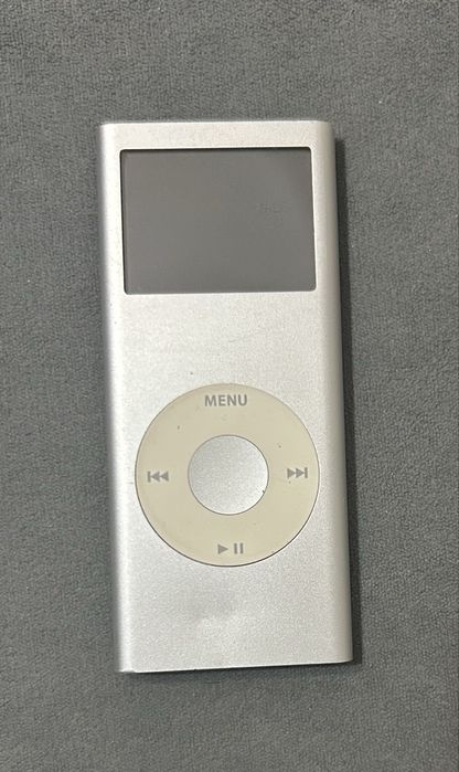 Продам iPod плеер б/у без заряного