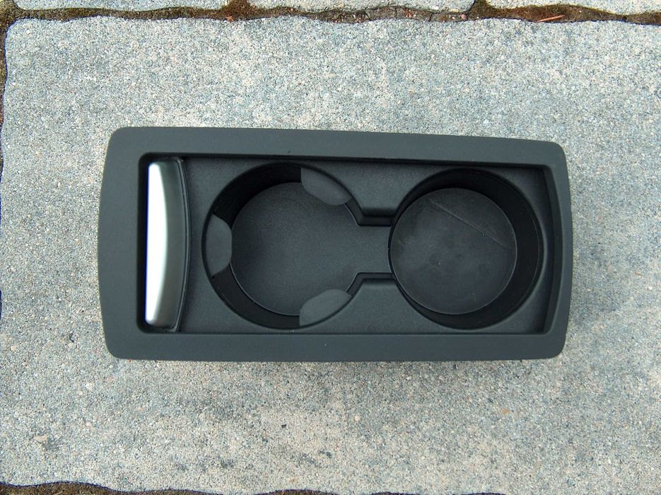 Cupholder / uchwyt na napoje z roletą Volvo S40 / V50 / C30, 2004-07