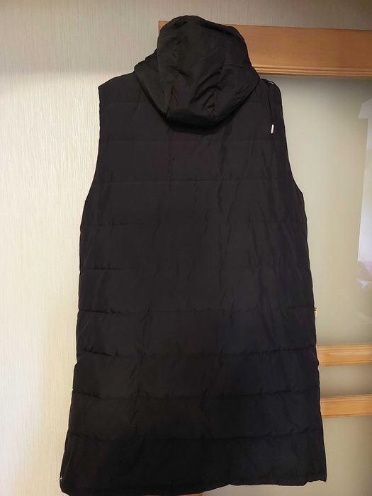 Жилетка жіноча,тепла,нова,розмір-54