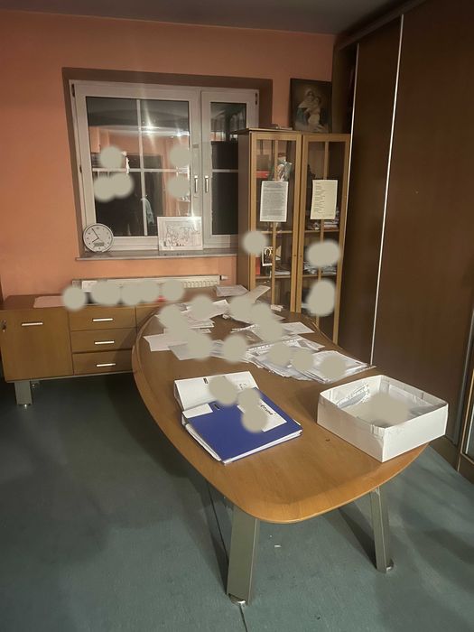 Meble biurowe (lub do salonu)