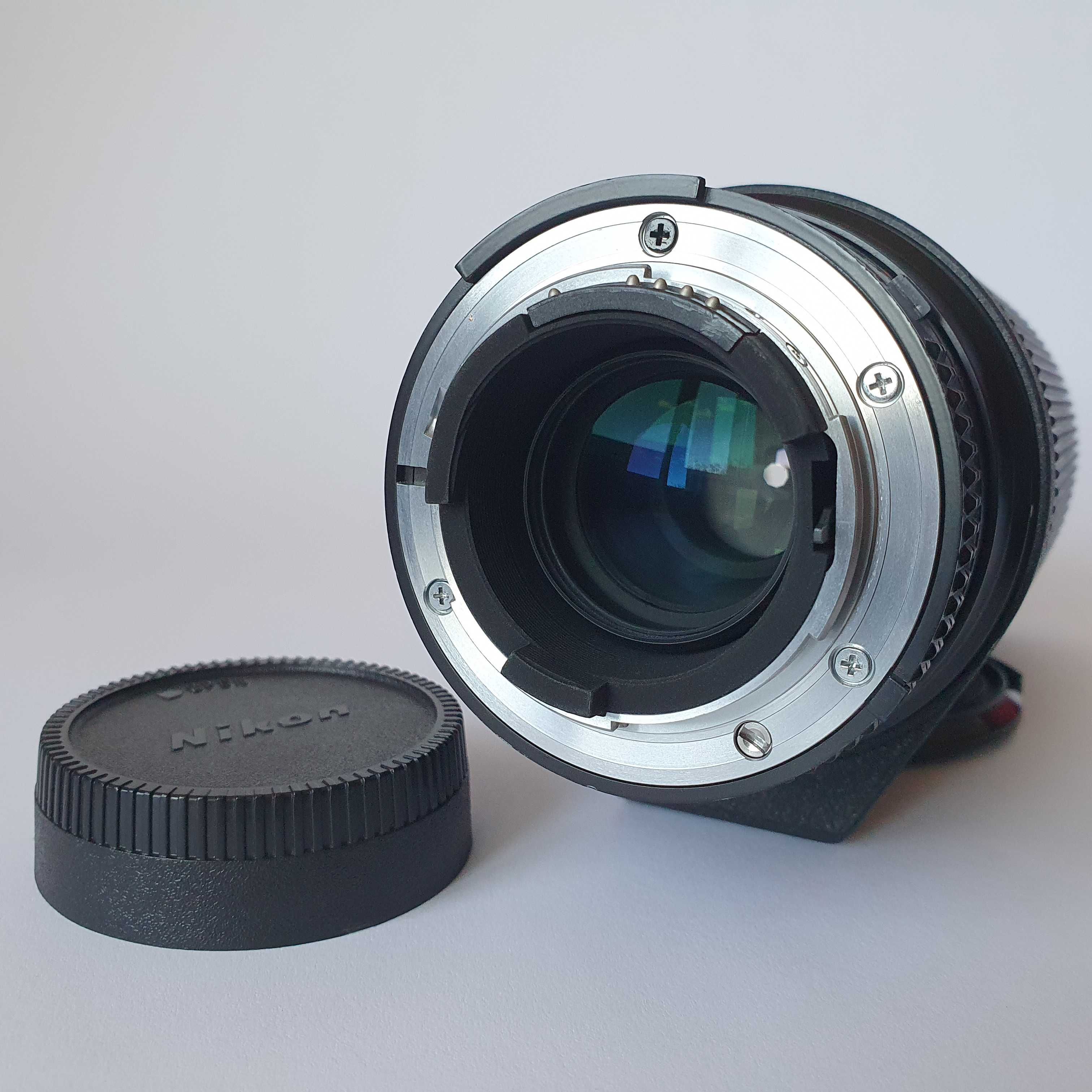 Nikon AF Nikkor 75-300mm 1:4.5-5.6. Идеальное состояние