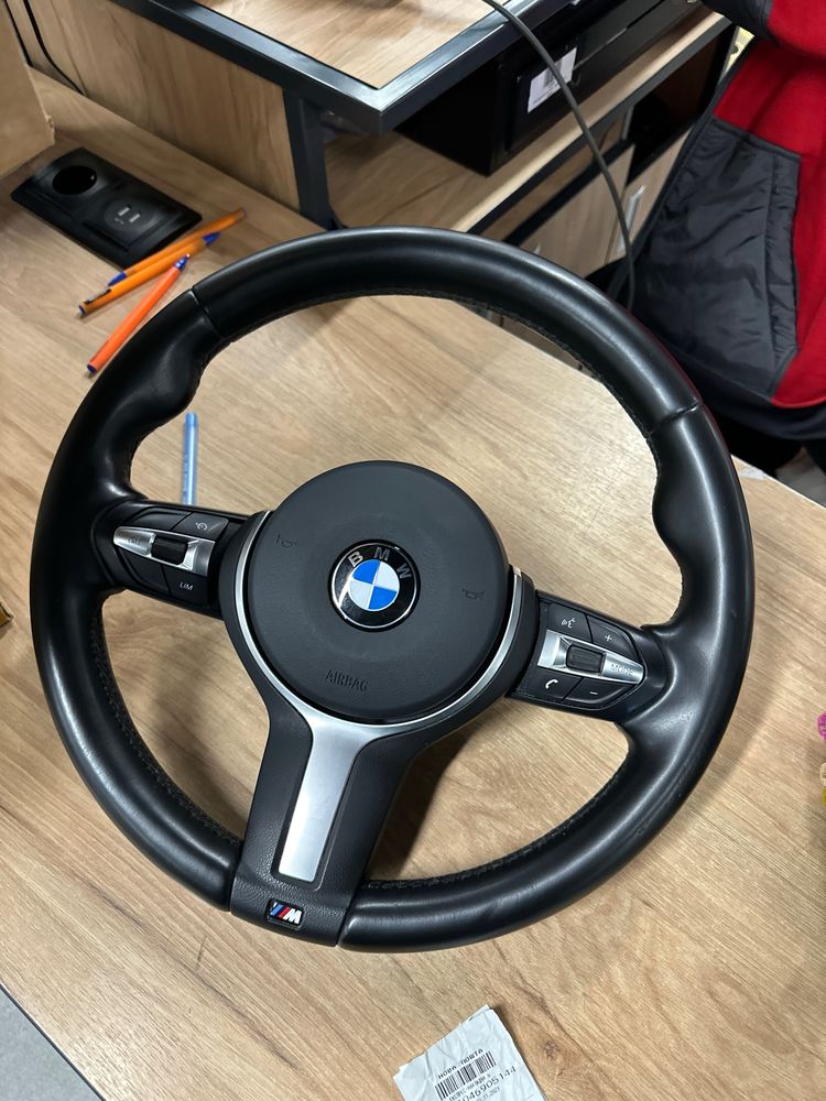 Руль бмв ф30 ф33 ф15 ф25 M bmw f30 f32 f15 f25 лепестки М кермо