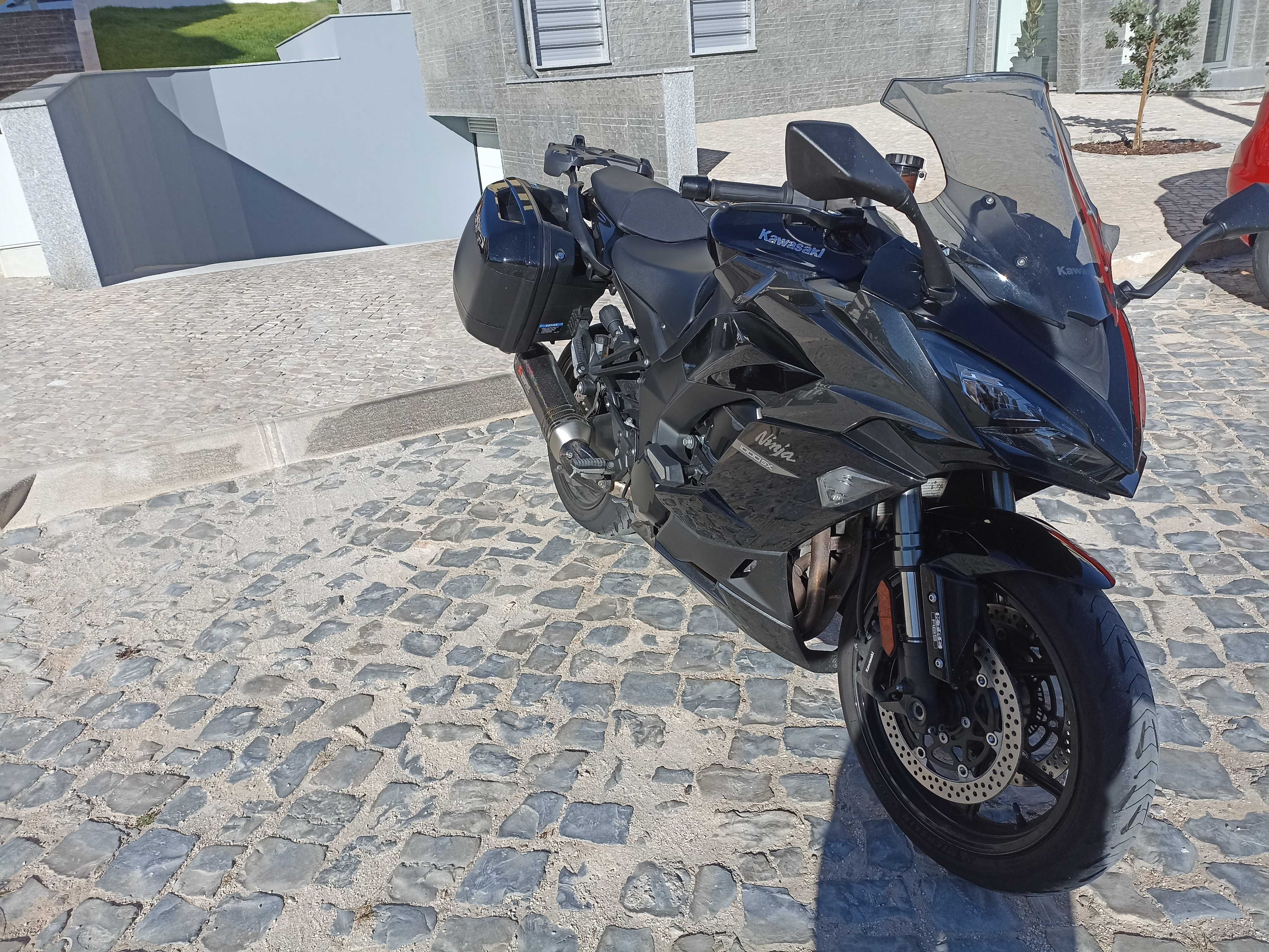 Kawasaki Ninja 1000 sx - Performance Tourer