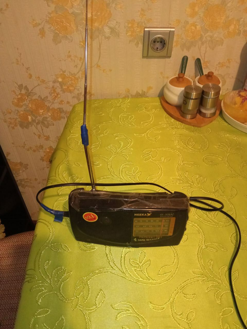 Продам радио Neeka NK 308 Ac