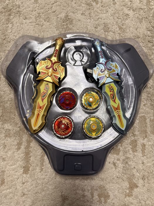 Бейблейд LSD 164, арена, 4 дзиґи, 2 запускачі, підсвічування