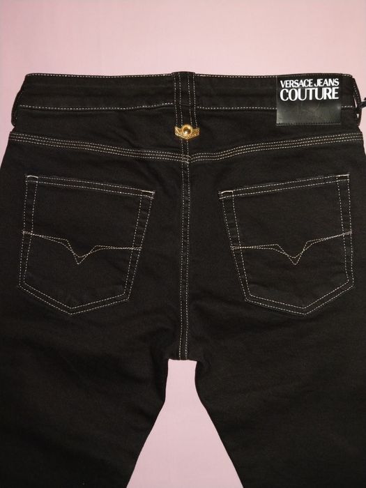 Wyprzedaż spodnie męskie Versace Jeans Couture.