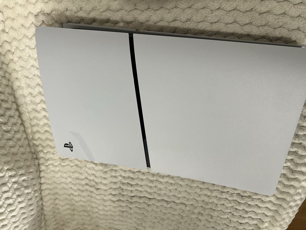 PlayStation 5 Digital Edition + 2 comandos – Impecável, com caixa